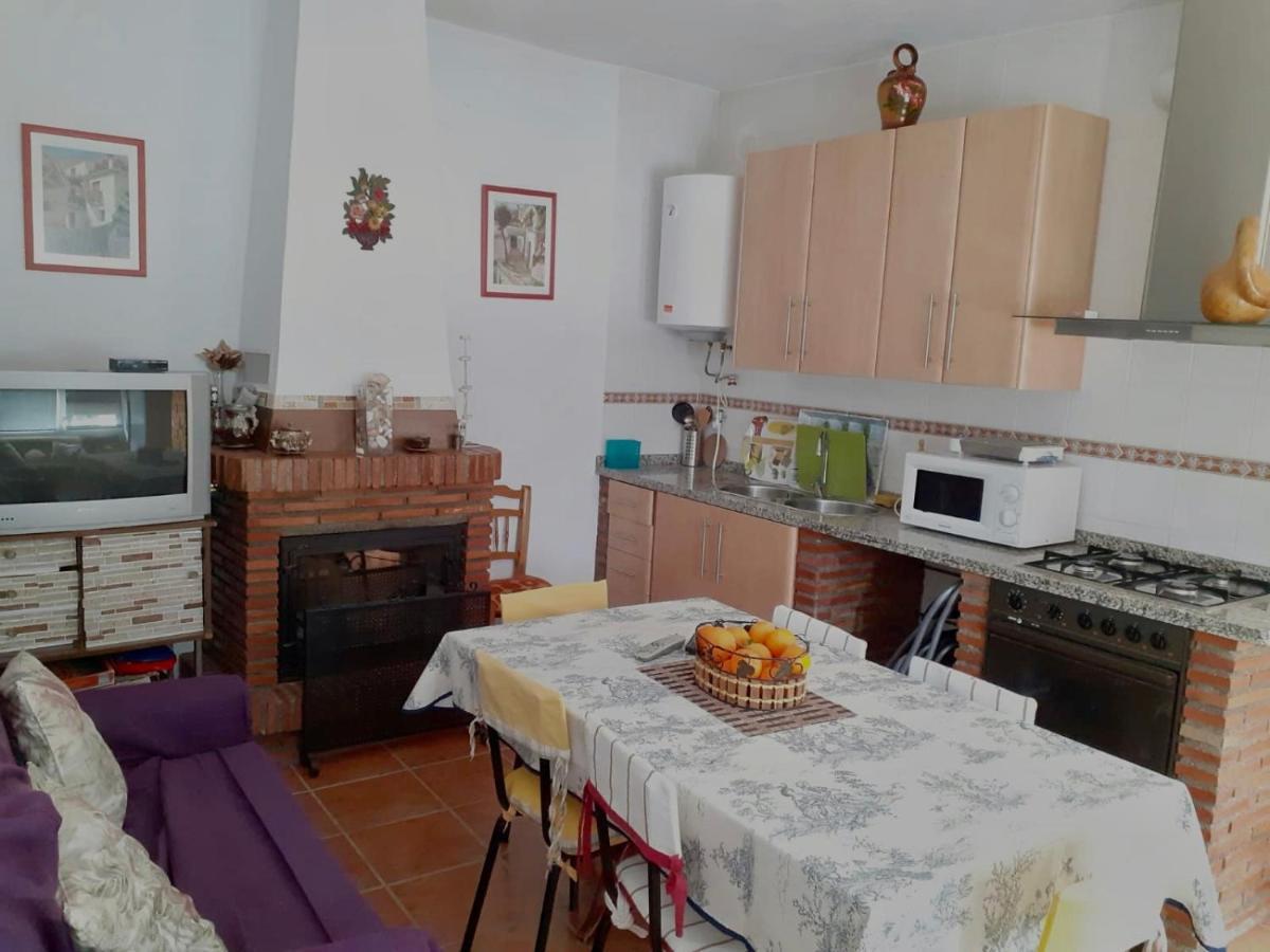 בית הארחה אורגיווה 	La Granada מראה חיצוני תמונה