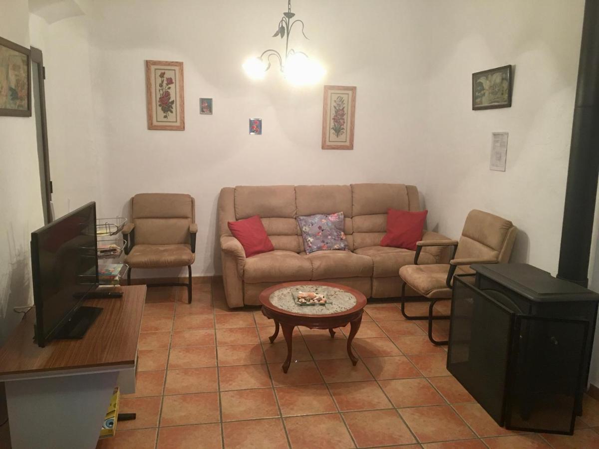 בית הארחה אורגיווה 	La Granada מראה חיצוני תמונה